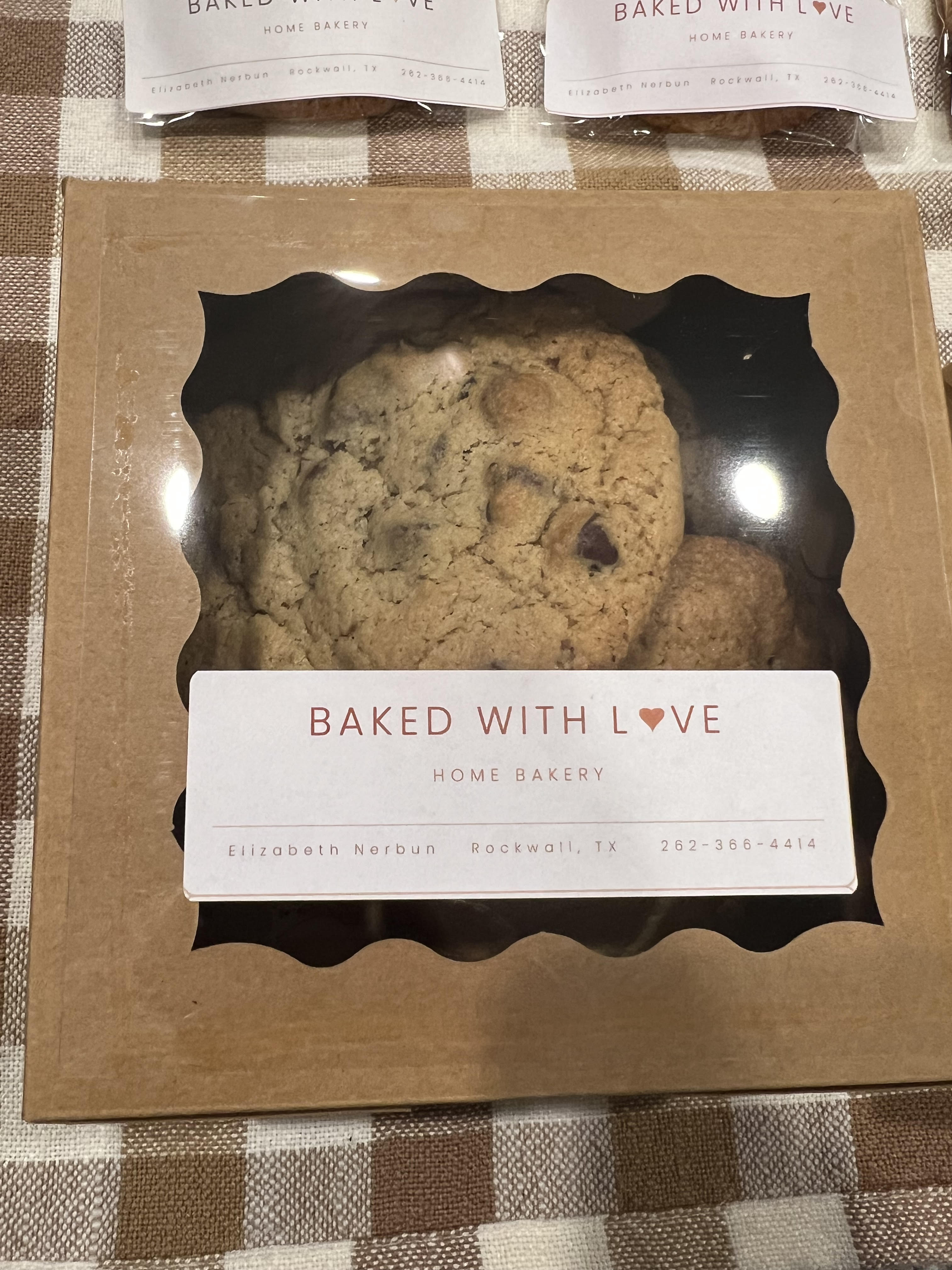 Deluxe Chocolate Chip Cookies